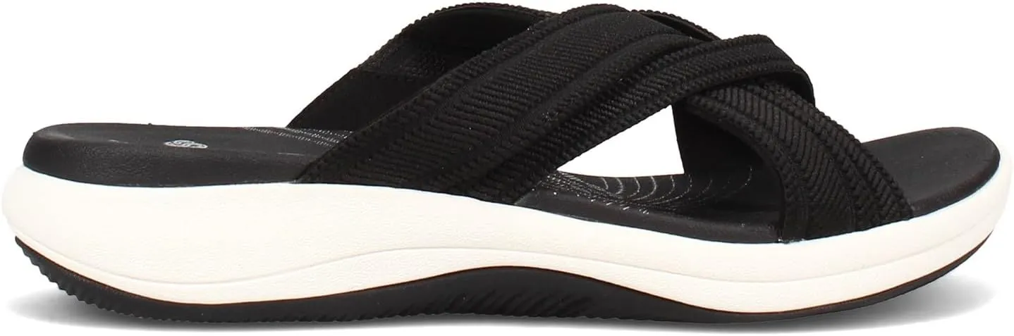 Clarks Women's Roseville Bay Flat Sandal