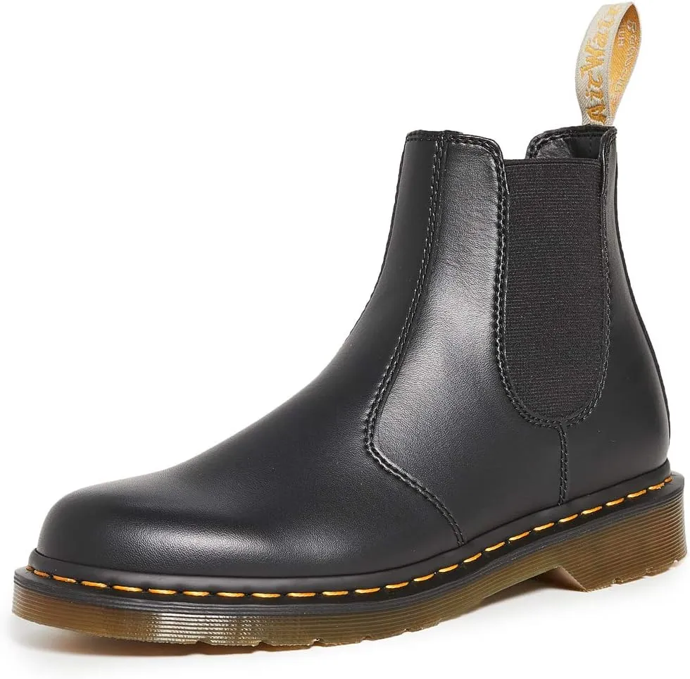 Dr. Martens Men's 2976 Felix Rub Off Chelsea Boot, black, 8 Men/9 Women US