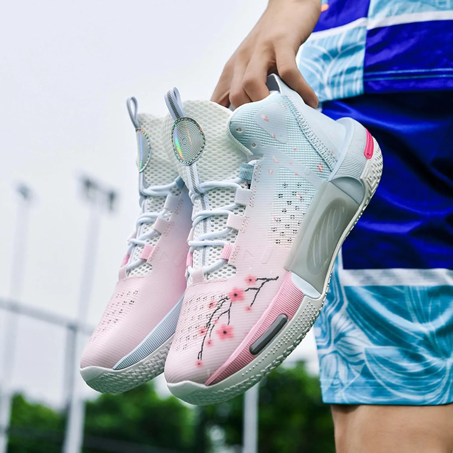 Men's and Women's Basketball Shoes Fashionable Sports Shoes High Elasticity Sunning Shoes Comfortable and Breathable Badminton Sports Shoes Anti Slip and Wear-Resistant Casual Shoes